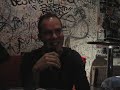 Jukka kävi tapaamassa On The Rocksissa For Selena And Sin -yhtyeen Pasia sekä The Chantin riveistä tuttua Jussia. Miesten kanssa puitiin melometallin saloja, mimmien sopivuutta metallipiireihin sekä yhteistyökumppaneiden mahtavuutta.