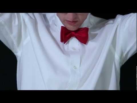 how to fasten bow tie