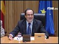 Bono reprende ex-preso franquista mostrarBandera republicana