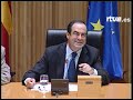 Bono reprende ex-preso franquista mostrarBandera republicana