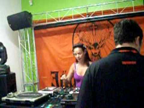 NeoumNeoum - DJ Neoum in performance @ AIMEC @ Jägermeister DJ's Contest 2008 @