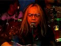 May Live Unplugged-Gadis Bertudung Putih
