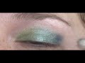 Mac makeup! Upclose! Vert, teal ,vellum