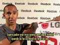 Lewis Hamilton recebe camisa do São Paulo