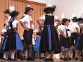 Der Trachtentanz-tut den Oarsch raus