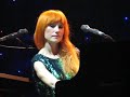 Tori Amos - Yes Anastasia live in Bucharest