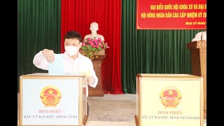 Bí thư Thành ủy Nghiêm Xuân Cường dự khai mạc bầu cử tại khu vực bỏ phiếu số 02, phường Thanh Sơn