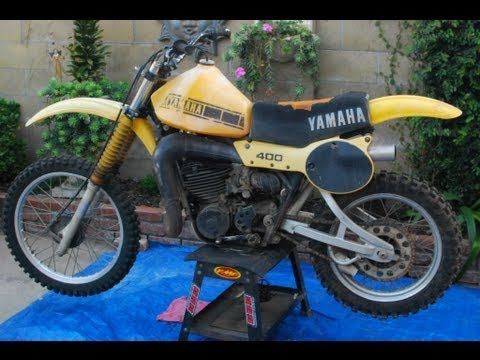 how to remove yz250 seat