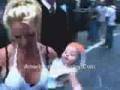 Britney Spears Drops Her Kid