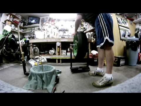 how to remove zx6r front wheel