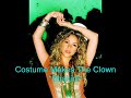 Letra de la cancion Costume makes the clown portugues - Shakira