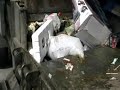 Pete/Mcneilus msl eating hopper full of garbage Pete/Mcneilus msl eating hopper full of garbage