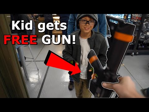 Little Kid gets FREE AIRSOFT GUNS! Airsoft FULL AUTO War/Gameplay!