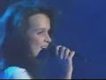 Eurogirl(Lucy) singing \"Nous, on veut des violons\"