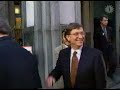 Bill Gates leva com tarte na cara