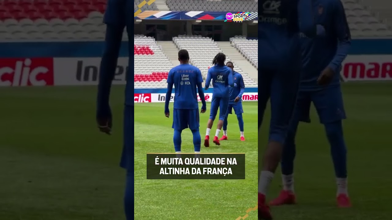 OLHA A ALTINHA DA SELEÇÃO FRANCESA, QUE CATEGORIA, HEIN?! 😱 #shorts