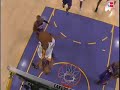 Trevor Ariza with the monster jam over Grant Hill! Trevor Ariza with the monster jam over Grant Hill!
