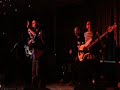 live at accies glasgow 19 dec 2008. great night, great band. no dungerees were involved in this recording (thankfully) the botox boys looking good!
