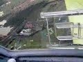 De gouden kooi van boven met motorzwever