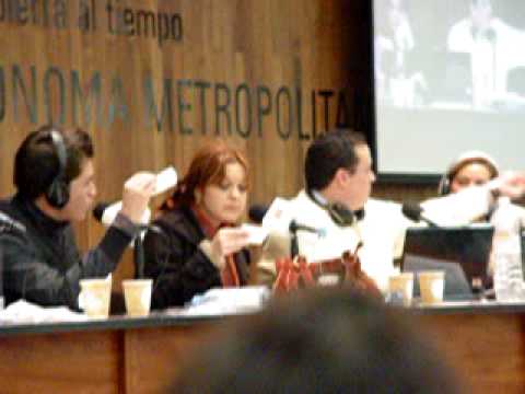 El Weso - El elenco del Weso 96.9 se presentó el viernes 3 de octubre de 2008 en Rectoría de la UAM, aquí cantan las mañanitas de Pink Floyd los del palomazo informati...