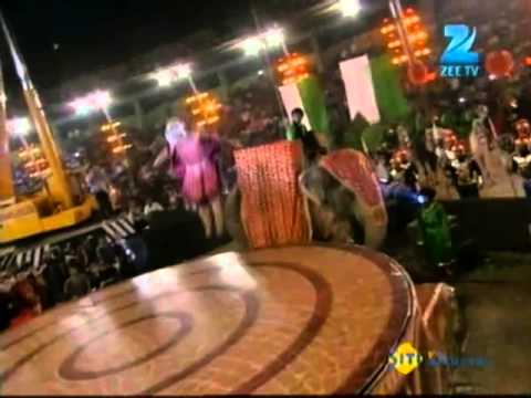 zee - Amazing performnace of Jodha-Akbar at Zee Rishtey Awards-2013.