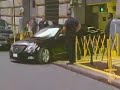 تقرير : محمد فاوي تاريخ بث التقرير : 15/9/2008 يواجه النظام المالي الأمريكي المضطرب أزمة لم يسبق لها مثيل في تاريخه؛ حيث من المقرر أن يطلب بنك ليمان براذرز رابع اكبر بنك استثمار في أمريكا حمايته من الدائنين بعد إفلاسه. كما وافق عشرة من أكبر بنوك العالم على تكوين صندوق للطوارئ بقيمة سبعين مليار دولار لمواجهة تداعيات هذه الأزمة.