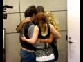 videos de Group huddle before gma performance.mpeg