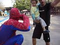 Hombre Araña En El Club Velez