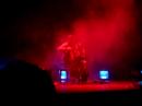 acordeonista finlandes que con un acordeon midi es impresionantelo que hace, y sobre todo verlo en directo....me quito el sombrero....