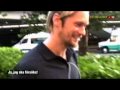 Alexander Skarsgard: Even nice to the paparazzi
