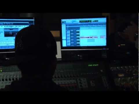 Tony Dize  -  Un Chance @ B4DN 2011