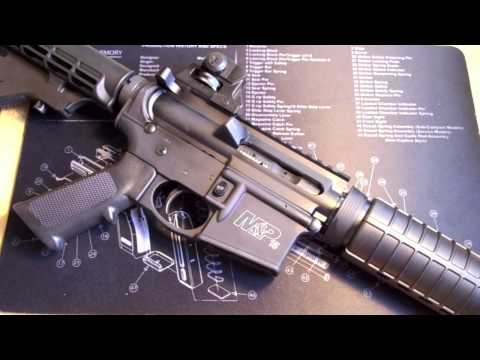how to remove handguard on m&p 15