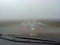 v�deo muito legal...avi�o fazendo um pouso no meio do nevoeiro, n�o da de ver direito nem a pista....musiquinha de fundo pra cliar um clima...hahahahha