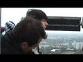 Doi springt vom Donauturm !