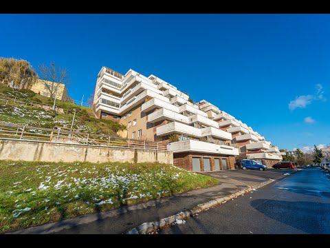 Video Byt 3+1 s garáží, terasou, sklepem a komorou u střešovické nemocnice/Břevnovského kláštera