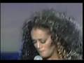 Anais Singing Basta Ya