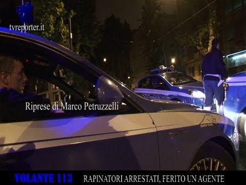 volante - Riprese di Marco Petruzzelli www.tvreporter.it Roma: ore 23:30 una ragazza rapinata sotto minaccia di un coltello, chiede aiuto ad una volante in transito. T...