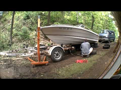 Removing a 19' Boat from a Trailer on Land