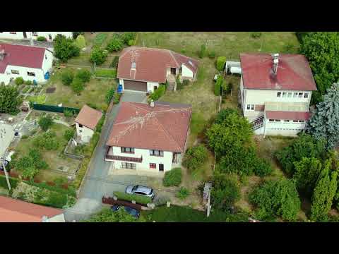 Video Dům s velkou garáží, pozemek 937 m2, Lhota, okres Kladno