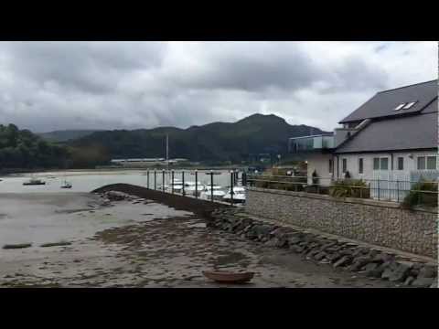 how to get to llandudno by train