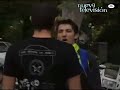 Un estudiante se enfrentó el 4-10-07 a sus compañeros en la Universidad de Valencia durante una revuelta en contra de la corona, la bandera y donde se defendían los nacionalismos. Entre empujones e insultos ( payaso, fascista) y mientras el joven abandonaba el recinto, se volvió a sus compañeros y con las proclamas de Viva España, Viva Valencia y Viva el rey, abandonó sin mayores incidentes el patio de entrada al edificio de la facultad añadiendo: 