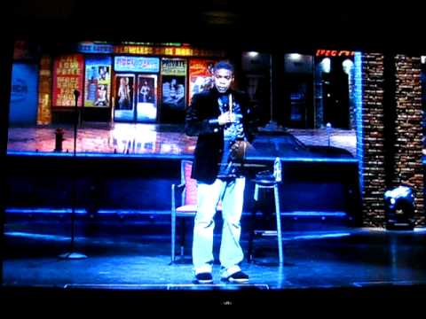 HBO - Tracy Morgan: Black and Blue Standup Comedy at the Apollo - Gagging Bit