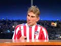 gui�oles de canal plus [viernes, 13 de mayo de 2005]

temas:
- el bar�a puede, por fin, ganar la liga.
- osasuna jugar� la final de la copa del rey 2005.
- woody allen triunfa con match point en el festival de cannes.
- maria teresa campos habla con ronaldo despu�s de romper con su mujer.
- gabilondo presenta su libro 