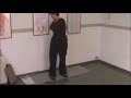 Kati Chakrasana (posizione della torsione alla vita)