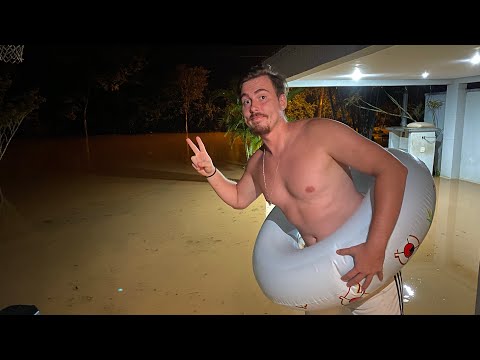 A enchente chegou em casa de novo - Pesadelo na casinha 1 /Gaba\
