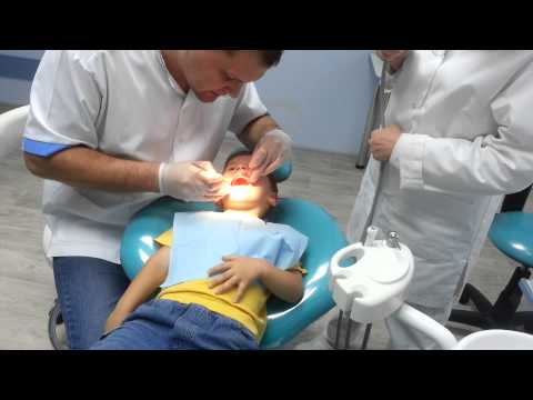Как лечит зубы