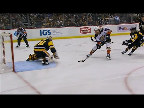 Video: Ducks' Kase gifted breakaway goal after Letang turnover
