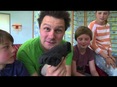 André Spiele: Weckerbombe