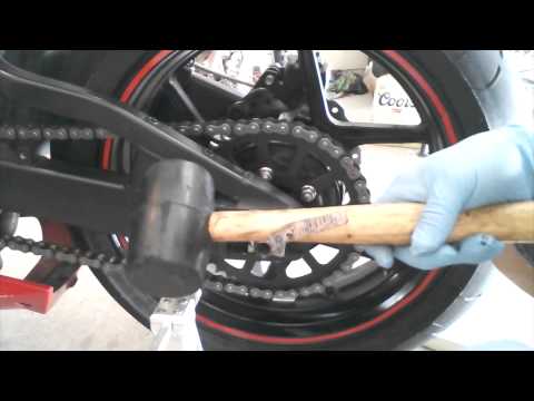 how to remove zx6r front wheel