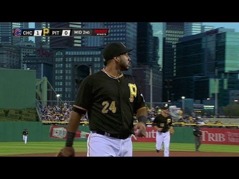 Video: Alvarez makes a tremendous play near third